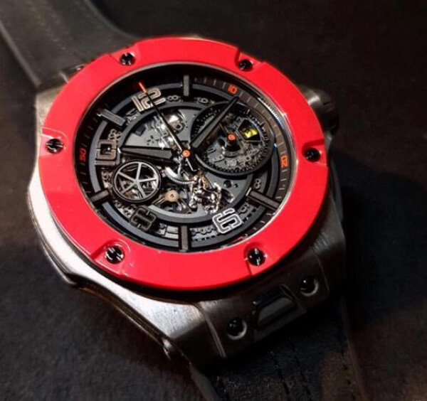 Hublot ウブロスーパーコピー ビッグバン フェラーリカーボン レッドセラミック 402.QF.0110.WR